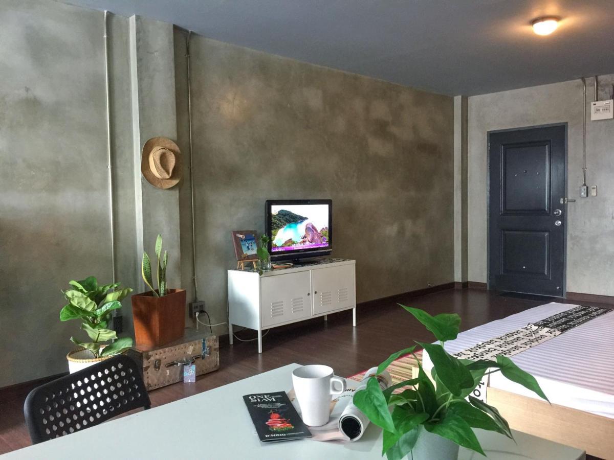 Auberge de jeunesse Five Stars Ratchada 19 à Bangkok Extérieur photo