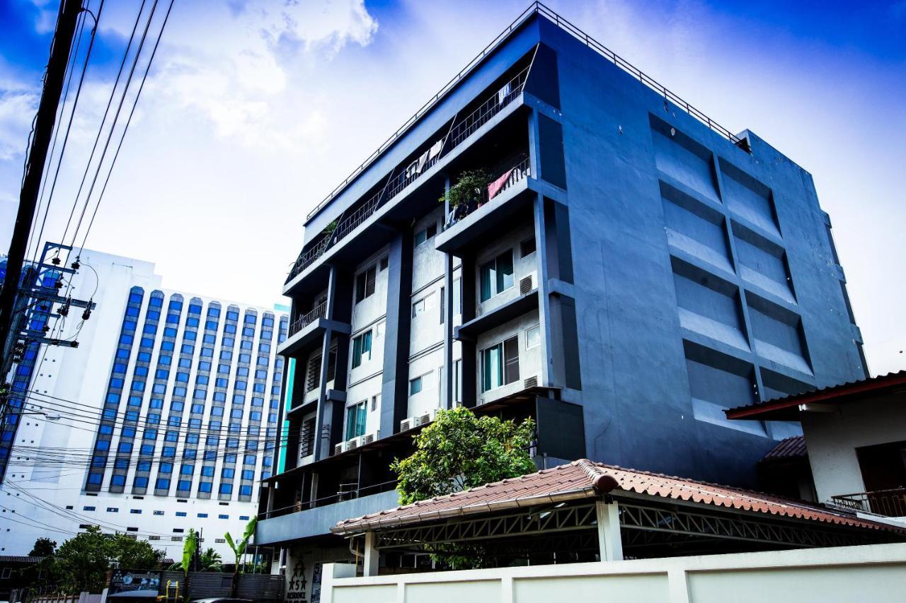 Auberge de jeunesse Five Stars Ratchada 19 à Bangkok Extérieur photo